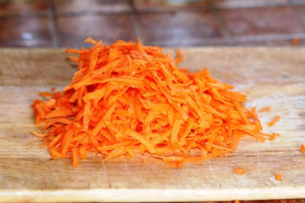 Натертая морковь