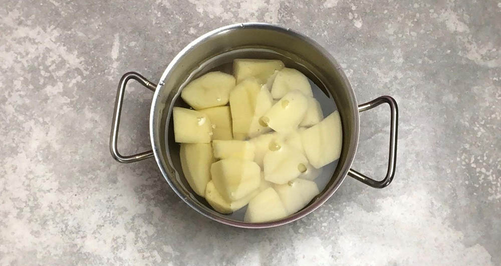 Картофель для ленивых вареников в кастрюле
