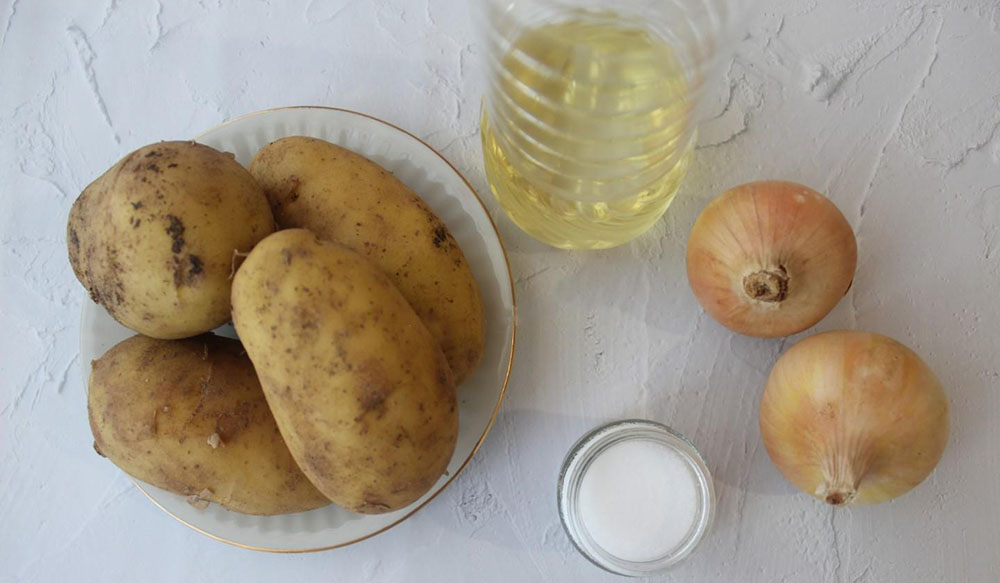 Картофель, лук и масло